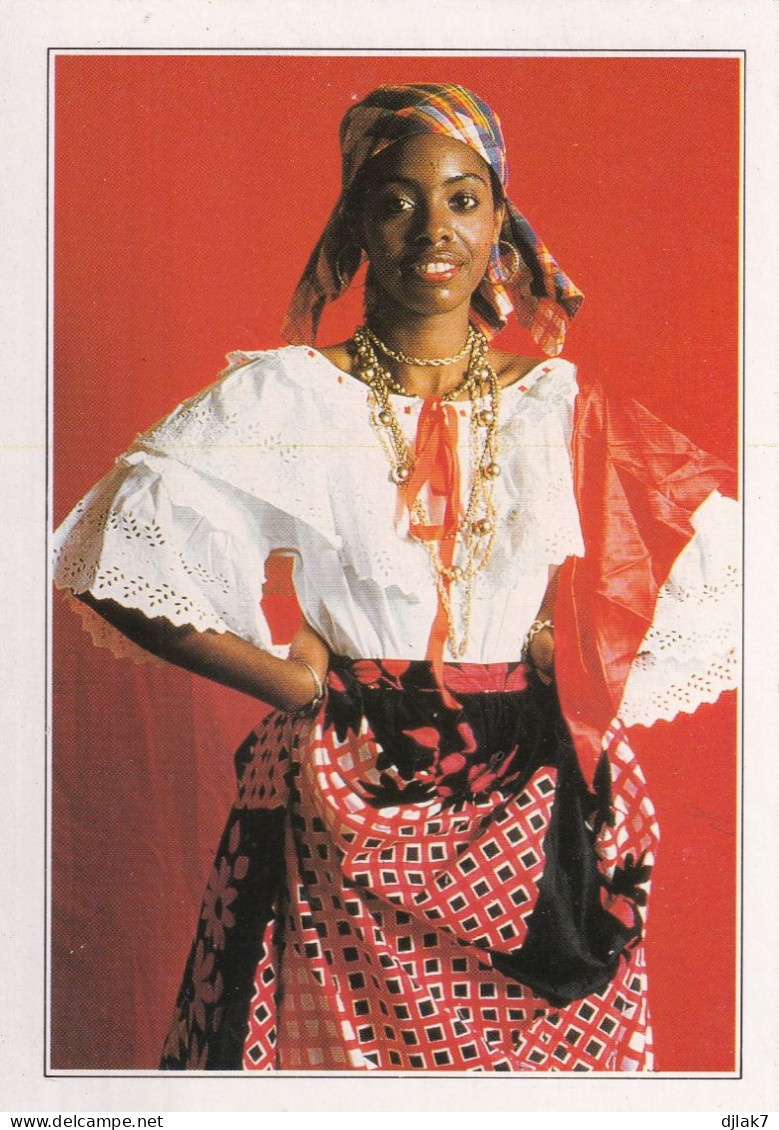 Martinique La Trinité Costume De Fête - La Trinite