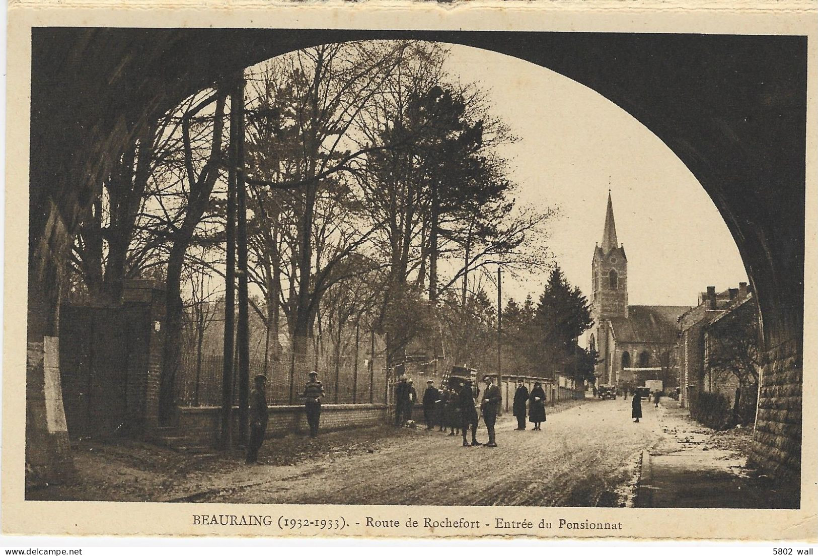 BEAURAING (1932 - 1933) : Route De Rochefort, Entrée Du Pensionnat - Belle Animation - Beauraing