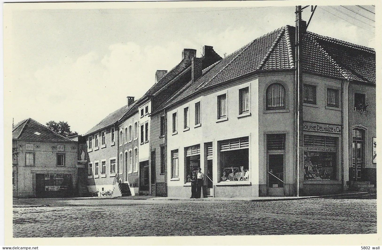 GREZ-DOICEAU : Parvis Saint-Georges (magasin Delhaize) - Graven