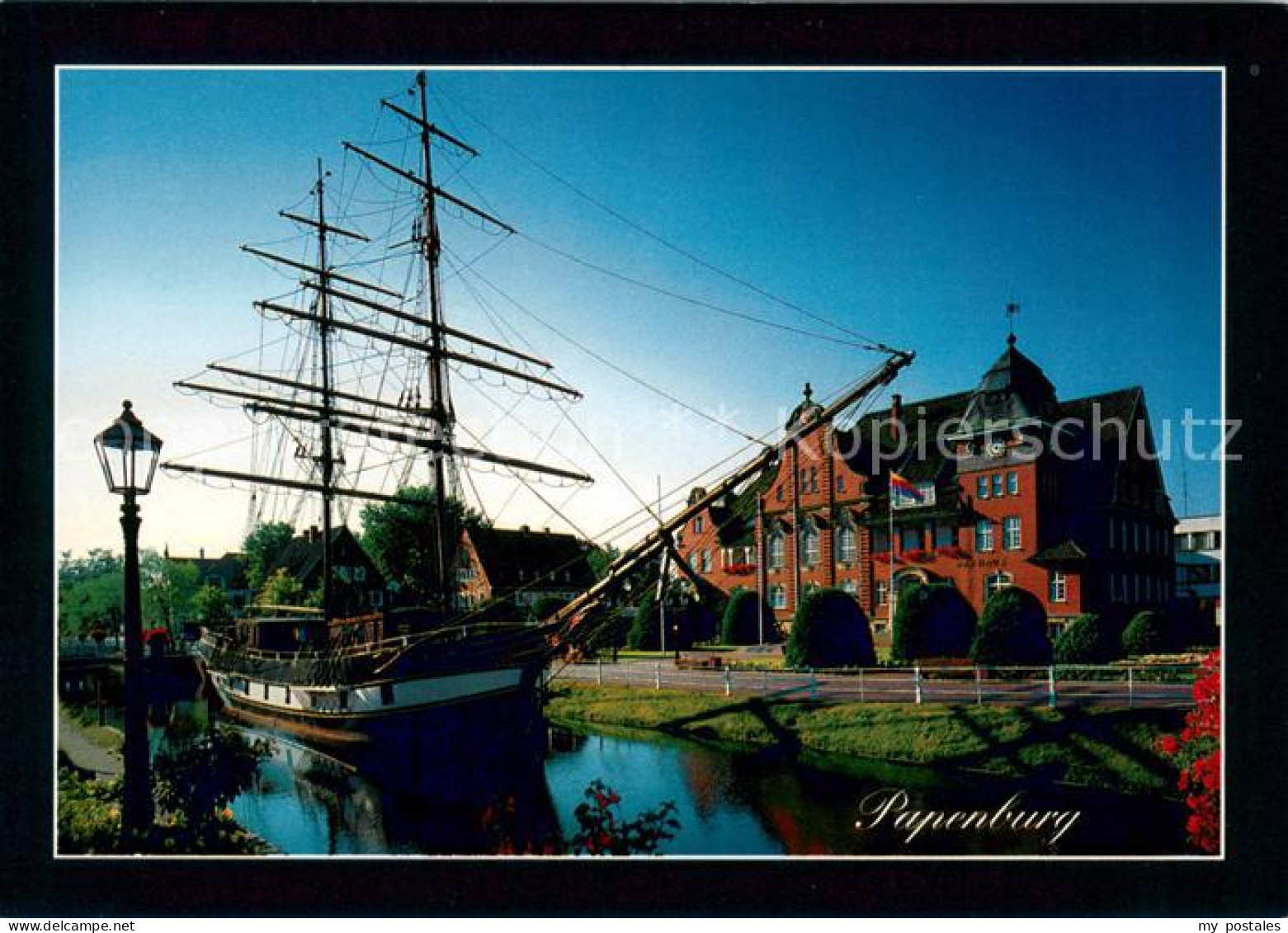 73615545 Papenburg Ems Rathaus Mit Museumsschiff Friederike Papenburg Ems - Papenburg