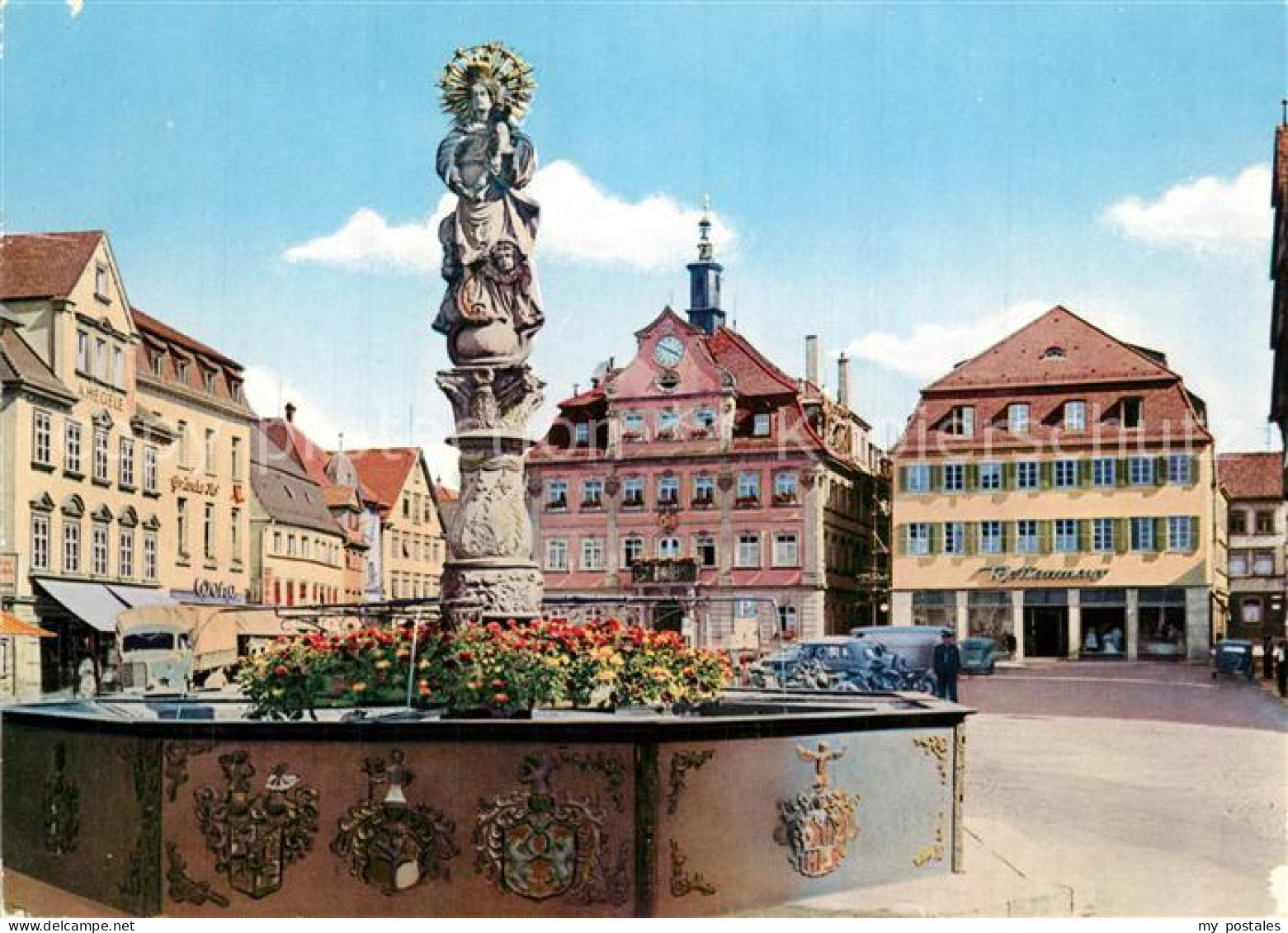 73609034 Schwaebisch Gmuend Marktplatz Brunnen Schwaebisch Gmuend - Schwaebisch Gmünd