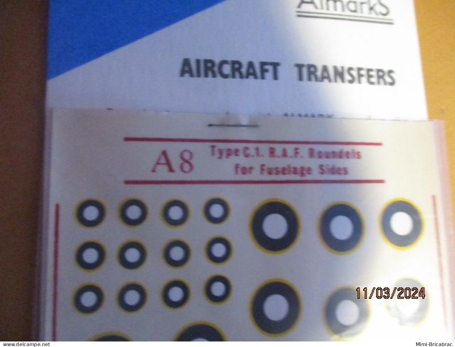 DEC24 : Planche Décals ALMARKS N°A8 1/72 RAF COCARDES  39-45 DE TYPE C1 (COMPLET NEUF) - Airplanes