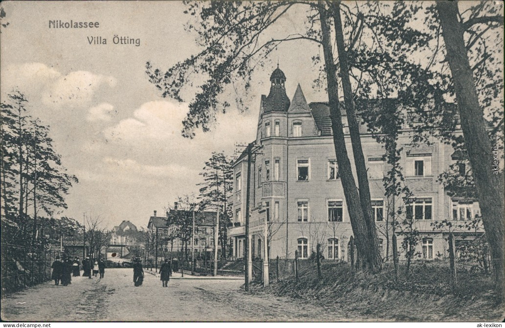 Nikolassee Berlin Blick Entlang Der Straße Und Auf Die Villa Ötting 1911 - Zehlendorf