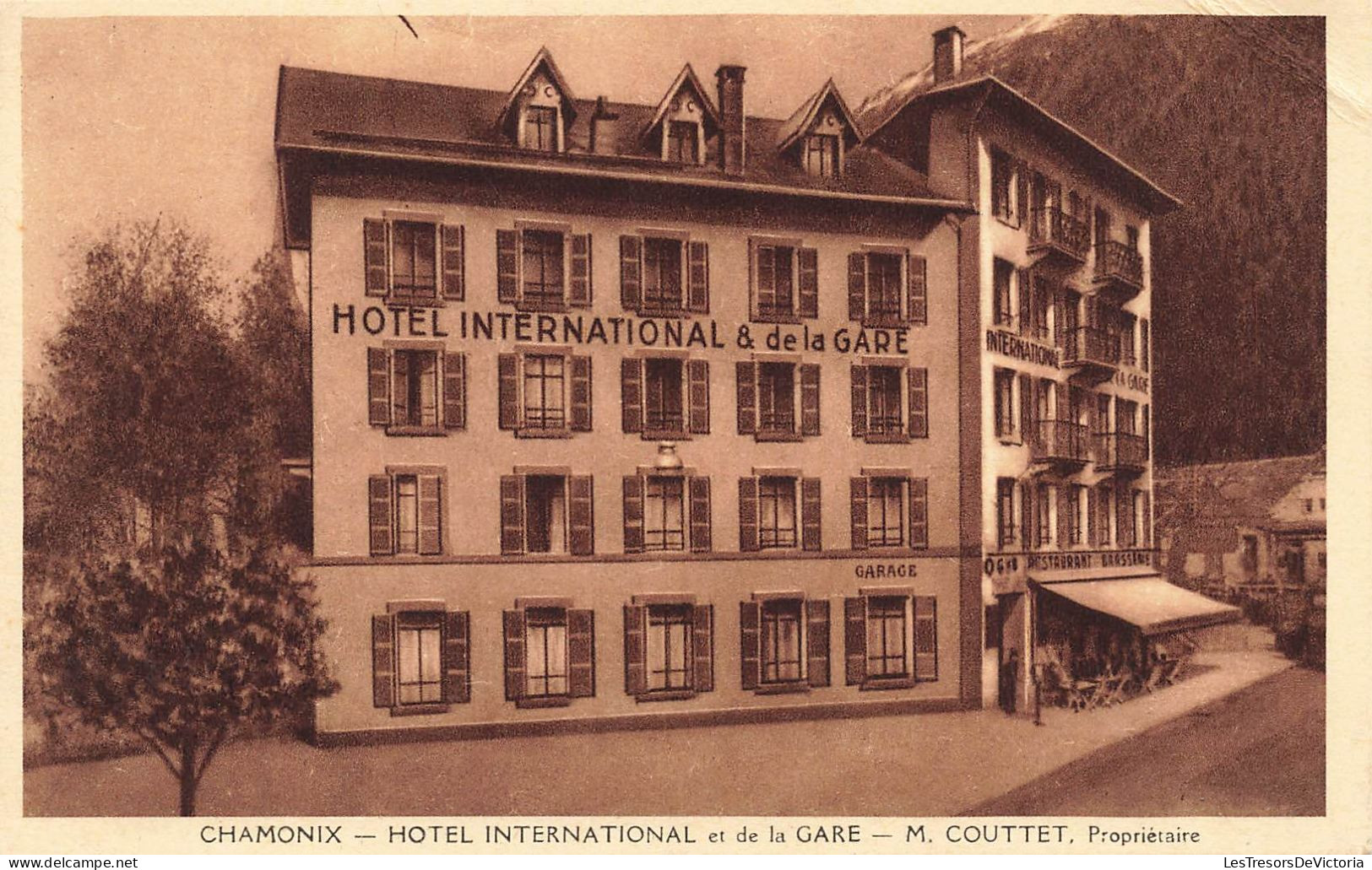 FRANCE - Chamonix - L'hôtel International Et De La Gare - M Couttet - Propriétaire - Carte Postale Ancienne - Chamonix-Mont-Blanc