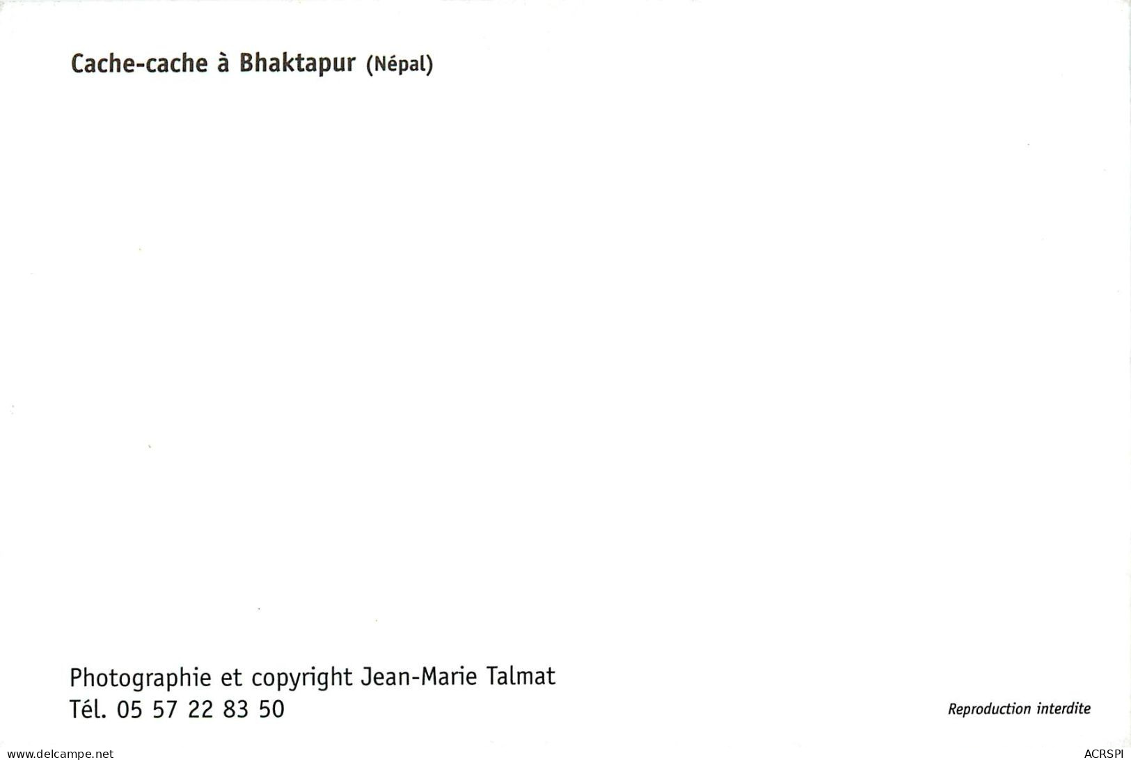 NEPAL  Enfant à BHAKTAPUR  Katmandou (scan Recto-verso) QQ 1114 - Nepal
