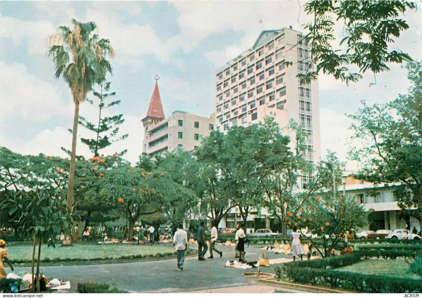 MOZAMBIQUE  Maputo, Praça 25 De Junho (scan Recto-verso) Ref 1037 - Mozambique