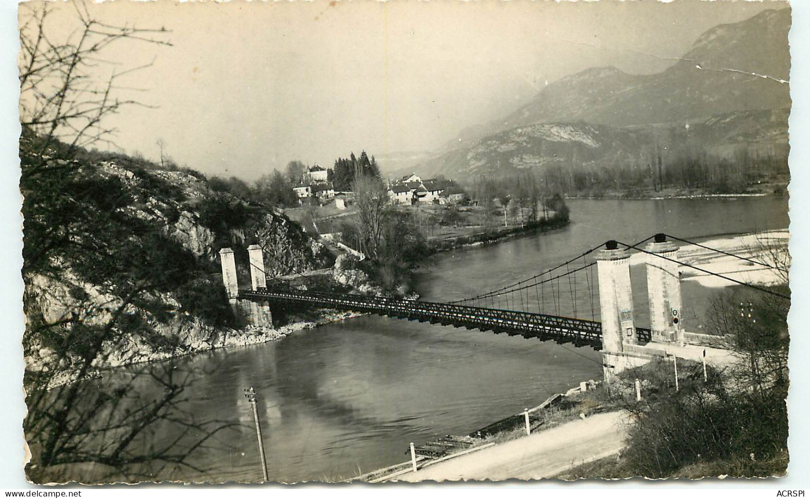 YENNE, Le Pont (scan Recto-verso) Ref 1048 - Yenne