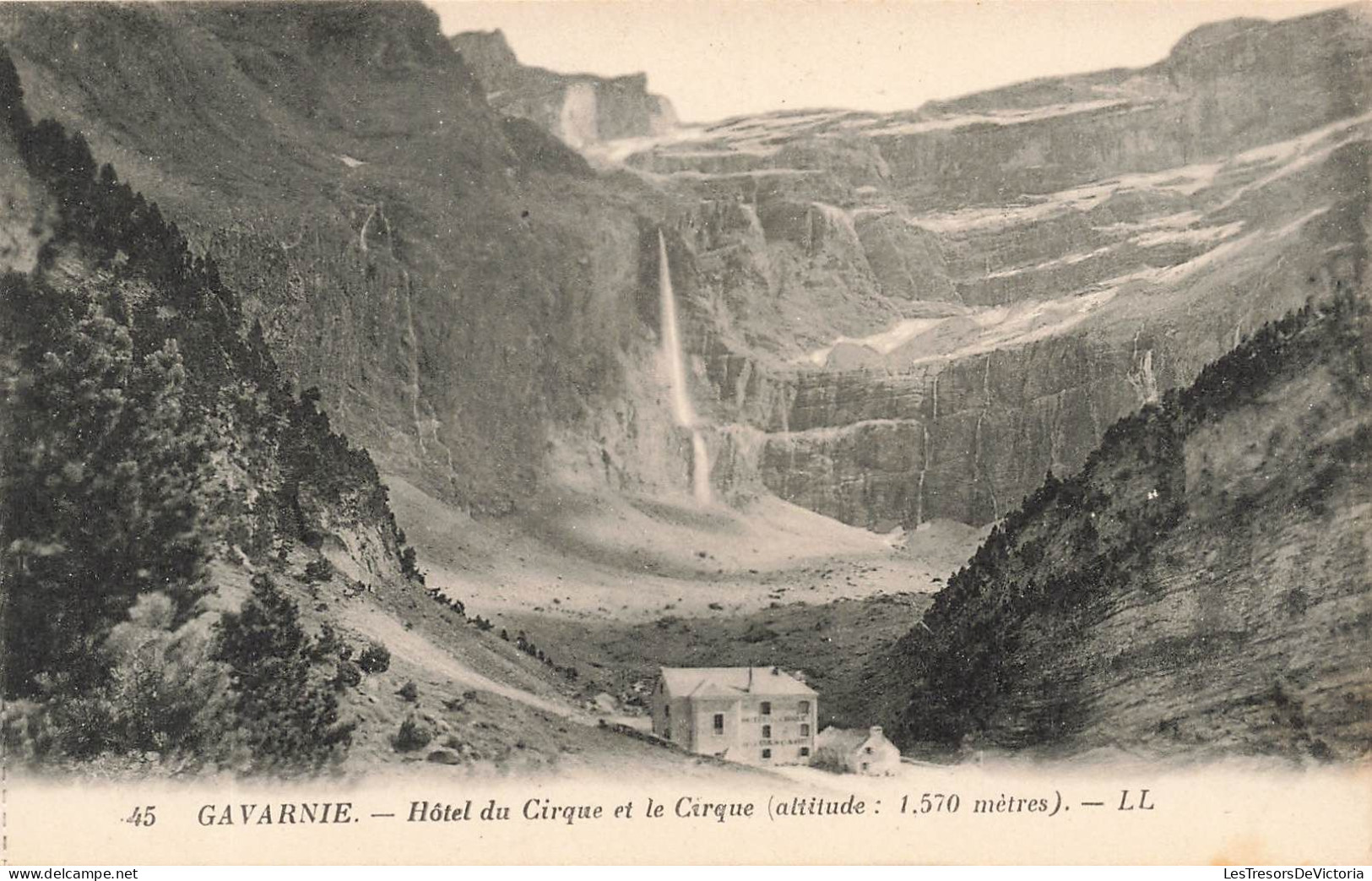 FRANCE - Gavarnie - Vue Générale De L'hôtel Du Cirque Et Le Cirque (Altitude : 1570 Mètres) - L L-Carte Postale Ancienne - Argeles Gazost