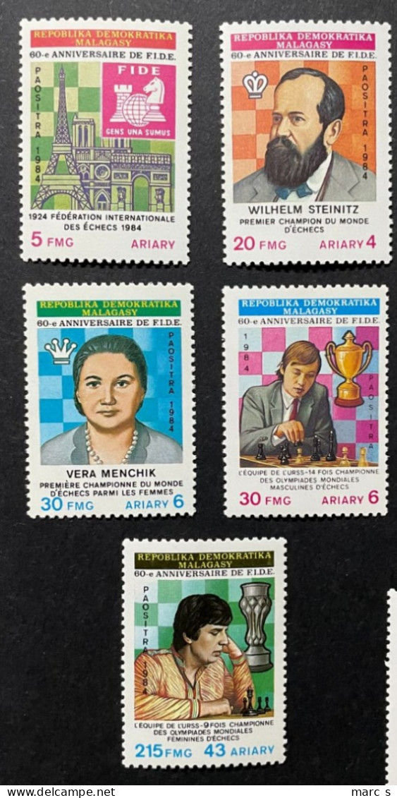 MADAGASCAR 1984 - NEUF**/MNH - Série Complète Mi 951 / 955 - YT 715 / 718 -  ECHECS CHESS - Madagascar (1960-...)