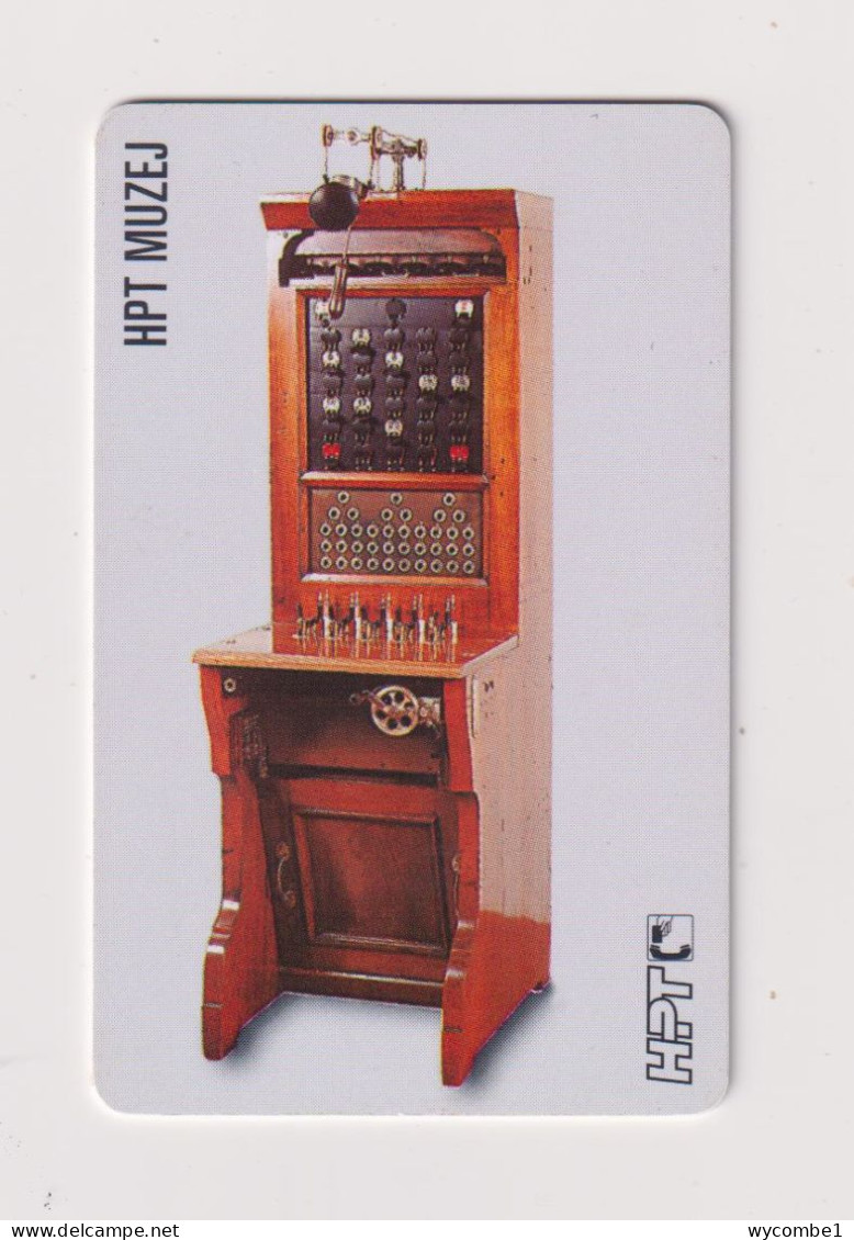 CROATIA -  Antique Telephone Switchboard Chip  Phonecard - Croazia