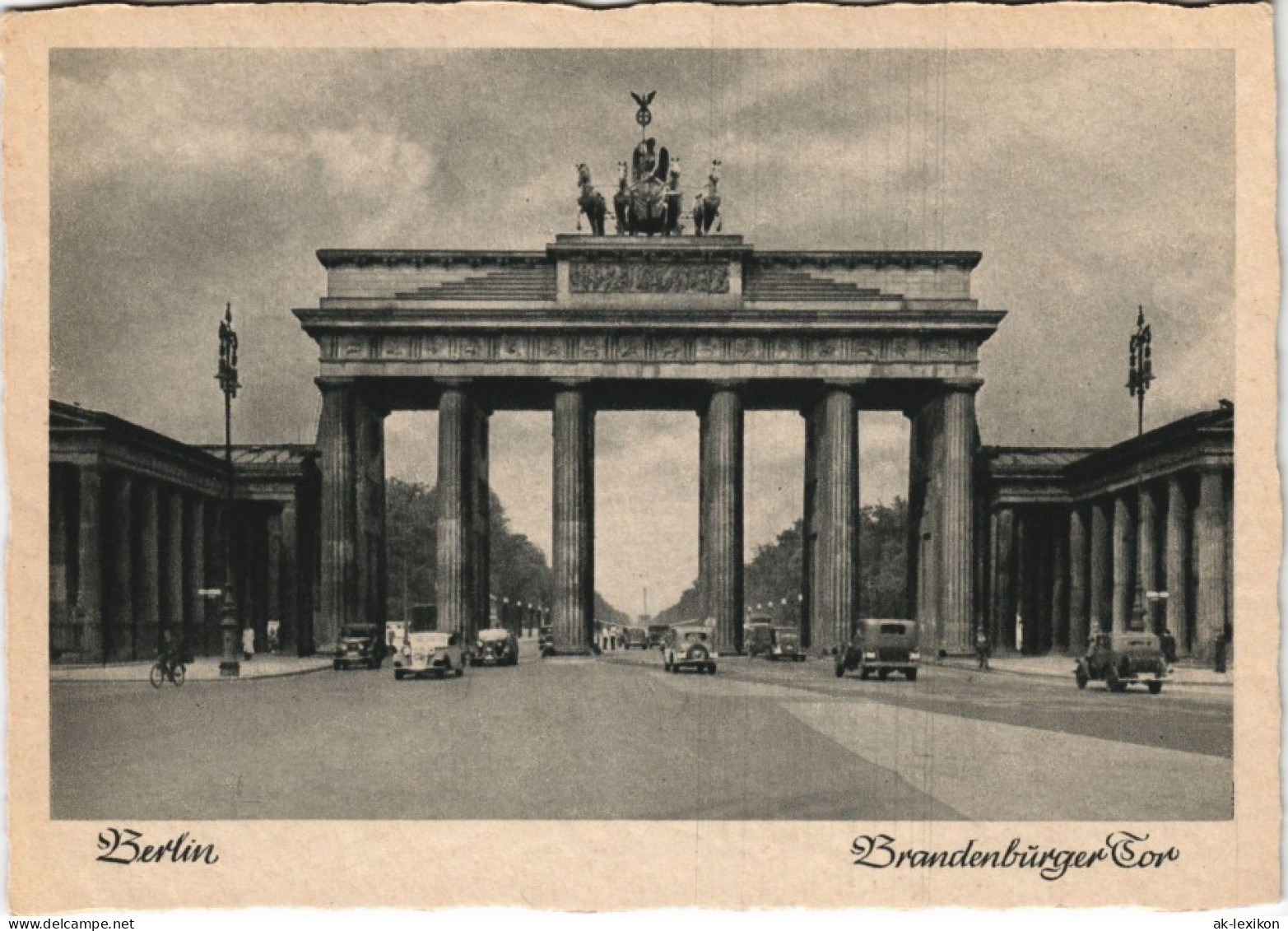 Ansichtskarte Mitte-Berlin Brandenburger Tor - Autos 1938 - Brandenburger Deur