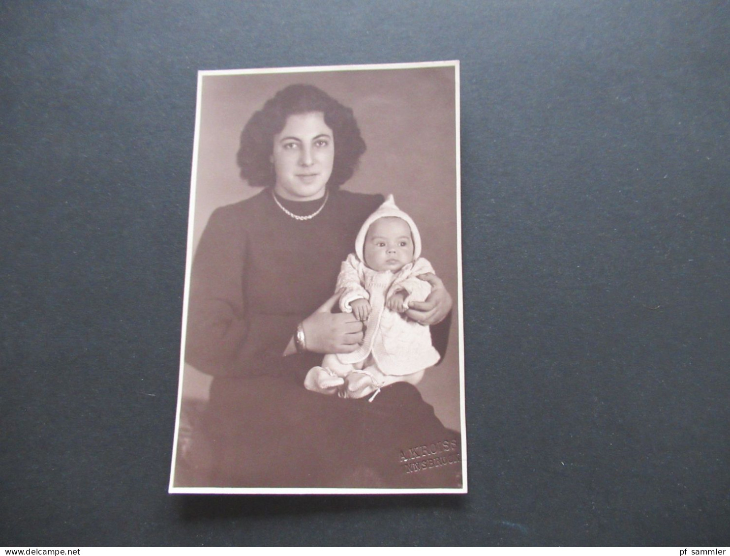 Foto AK 1940 3. Reich Ostmark Mutter Mit Baby / A.Kroiss Innsbruck - Ritratti