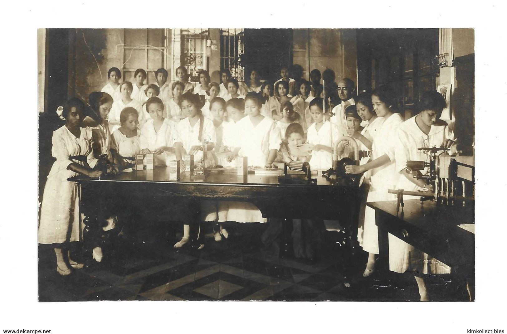 PHILIPPINES - PHARMACY PHARMACIE SCHOOL - REAL PHOTO RPPC - Philippines