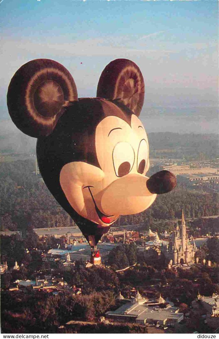 Parc D'Attractions - Walt Disney World - Mickey Mouse As A Spectacular Hot Air Balloon Rides High Over Ttie Magic Kingdo - Disneyworld