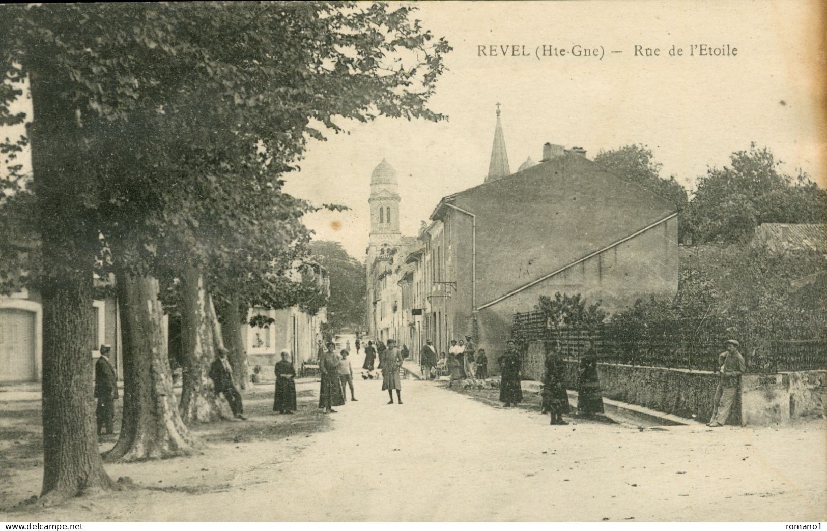 31)   REVEL  -  Rue De L' Etoile - Revel