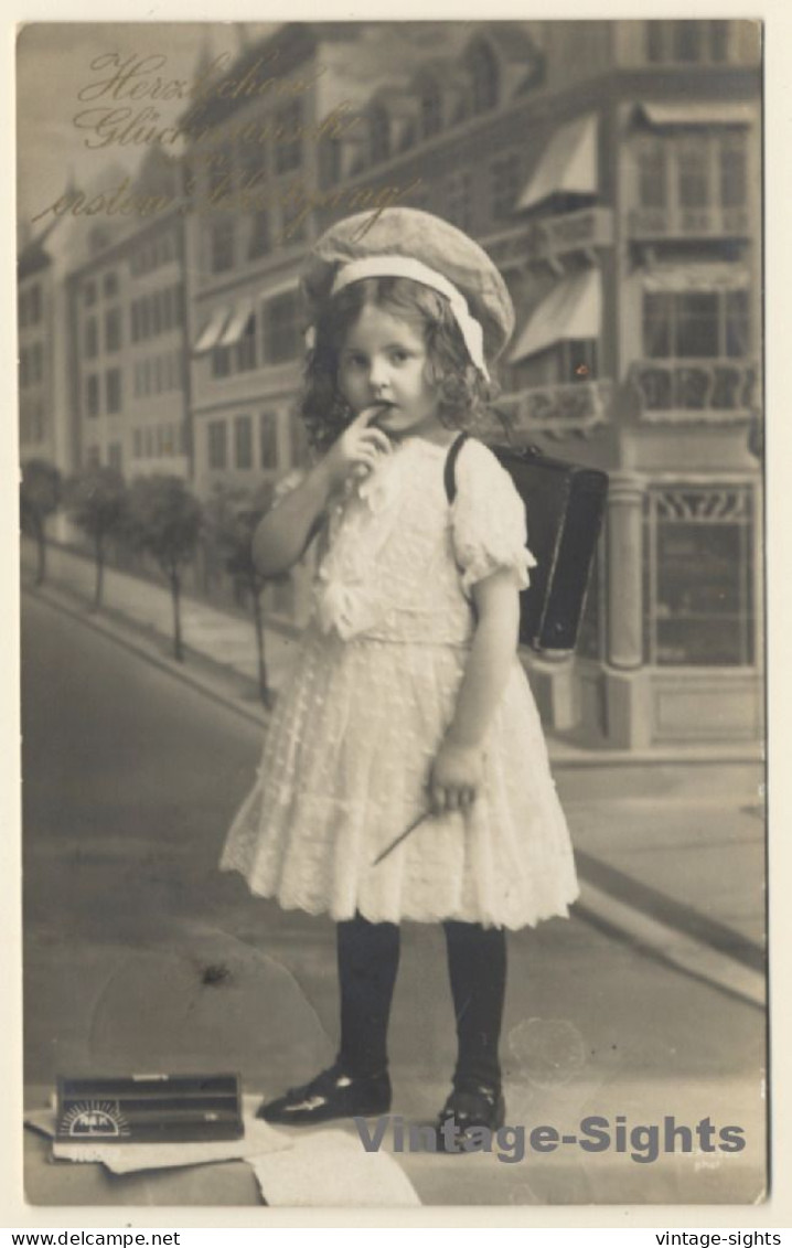 Sweet Little Girl With Tornister / Schultasche (Vintage RPPC 1912) - Scuole