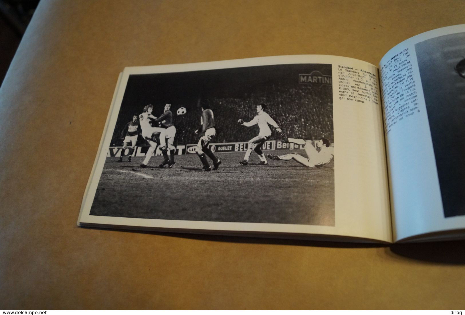 RARE ouvrage Football saison 1974 -1975 ,complet,photos Chocs,22,5 Cm. sur 14,5 Cm.
