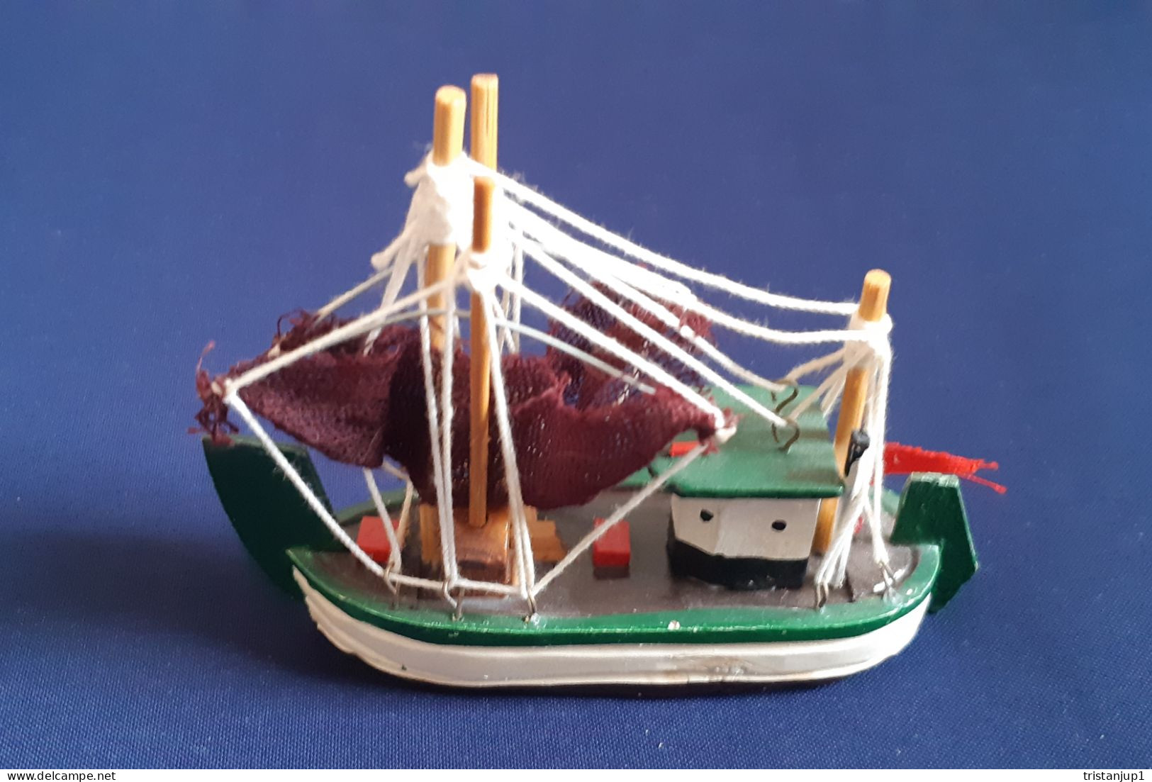 Maquette Bateau Chalutier Miniature Bois Ancien Vintage - Autres & Non Classés