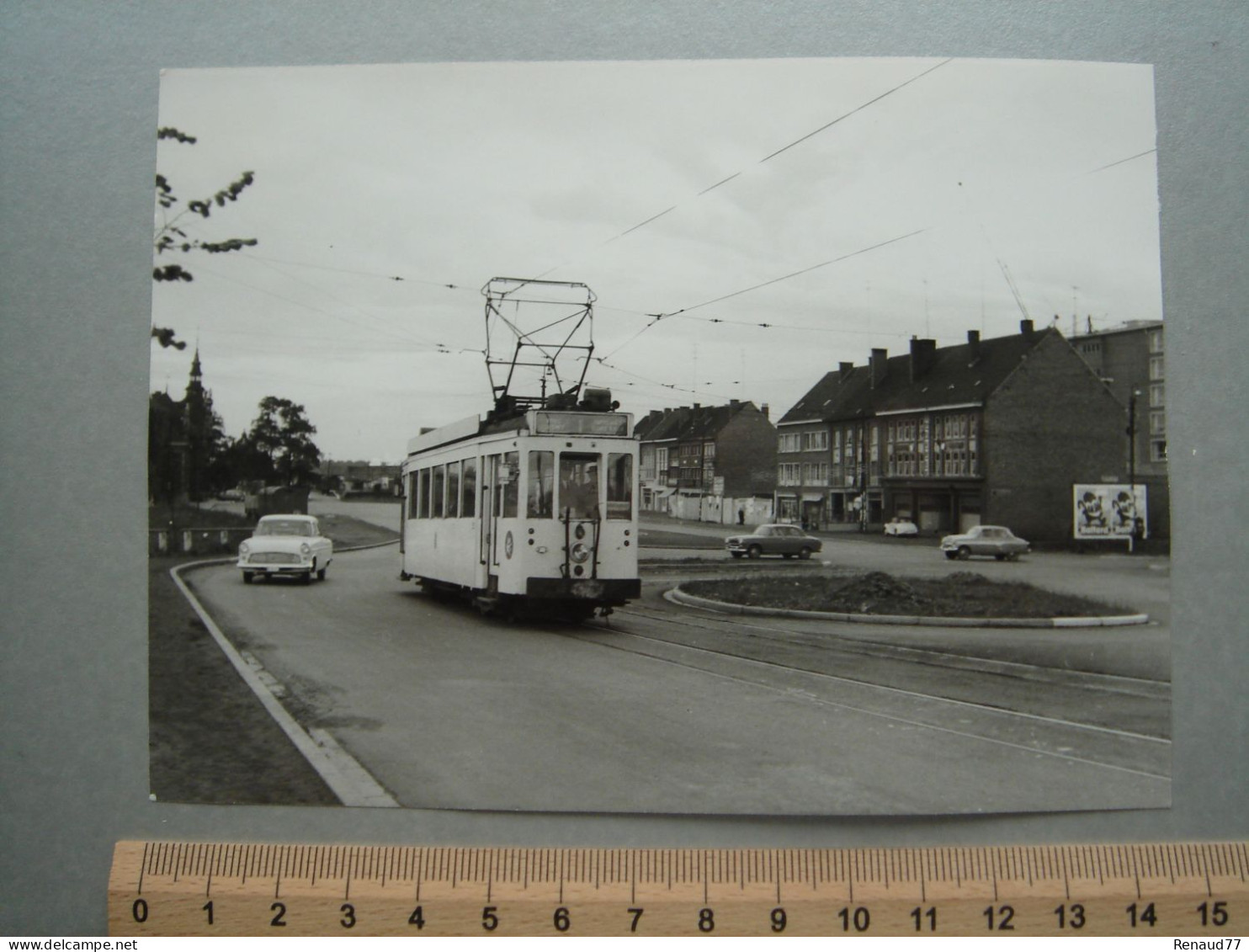 Photo Cliché J. BAZIN - Saint Ghislain - Av. De La Gare - Tram - Tramway - Ligne 1 - Saint-Ghislain