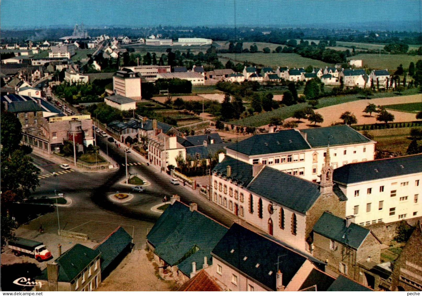 N°41784 Z -cpsm Loudéac -la Clinique- - Loudéac