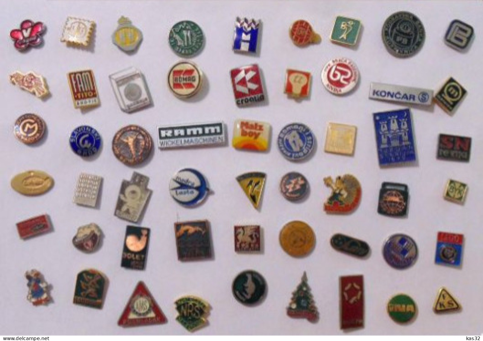 Yugoslavia, Croatia, Pins Badges, Antique Unsorted Collection Lot 158 - Lots