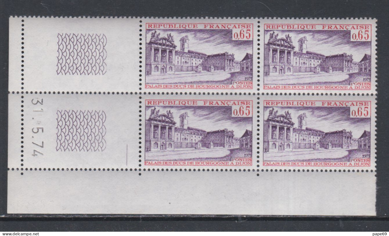 France N° 1757 XX Palais  Ducs De Bourgogne à Dijon En Bloc De 4 Coin Daté Du  31 . 5 . 74 ; 1 Trait Sans Charnière, TB - 1970-1979