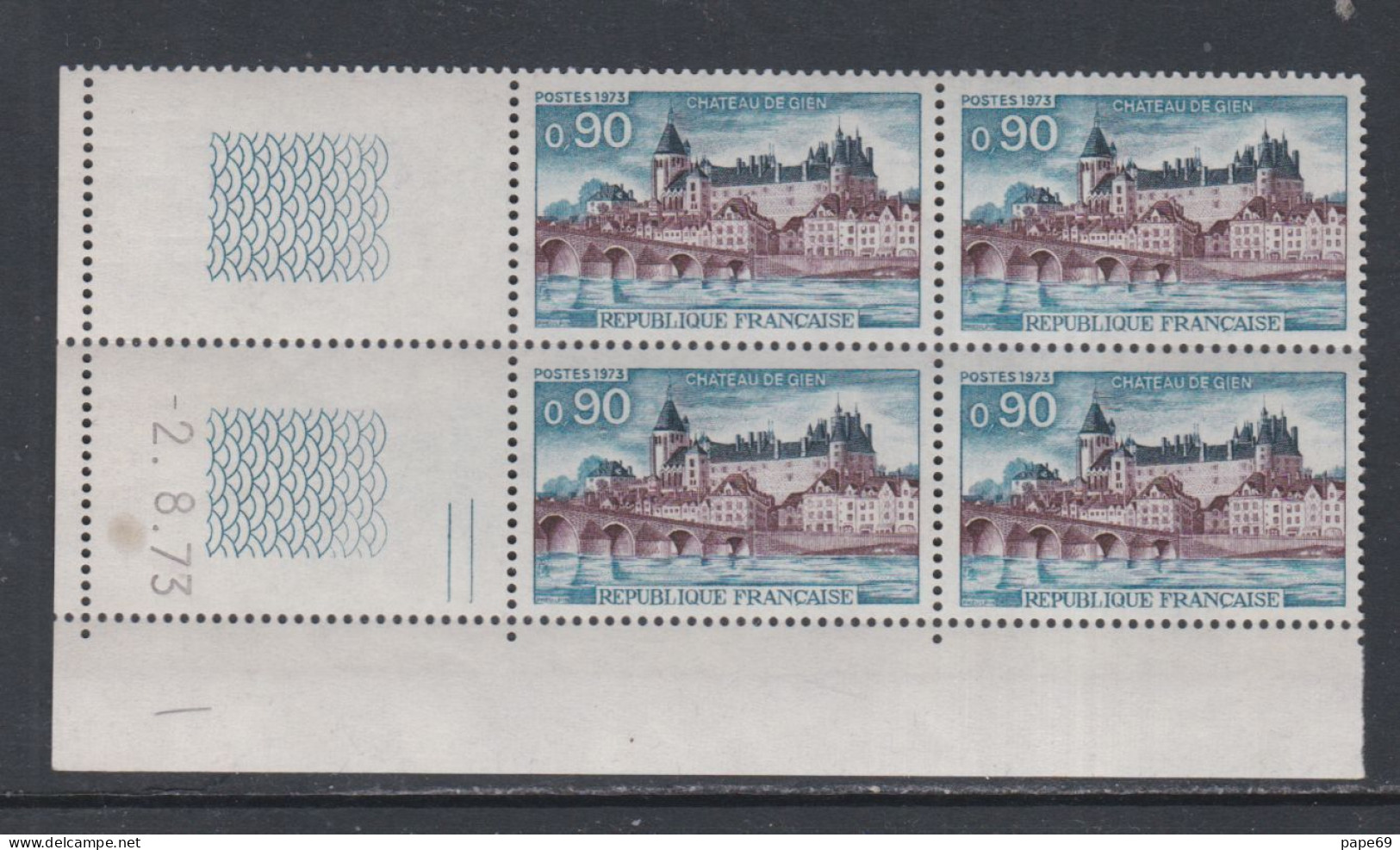 France N° 1758 XX  Château De Gien En Bloc De 4 Coin Daté Du  2 . 8 . 73 ; 2 Traits Sans Charnière, TB - 1970-1979