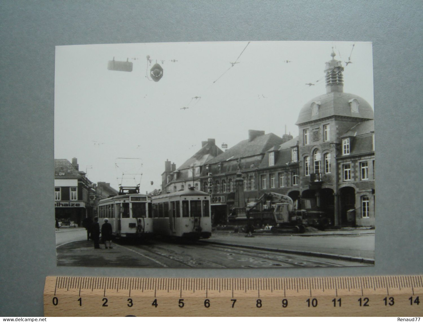 Photo - Saint Ghislain - Rue D'Ath - Tram - Tramway - Ligne 1 - Saint-Ghislain