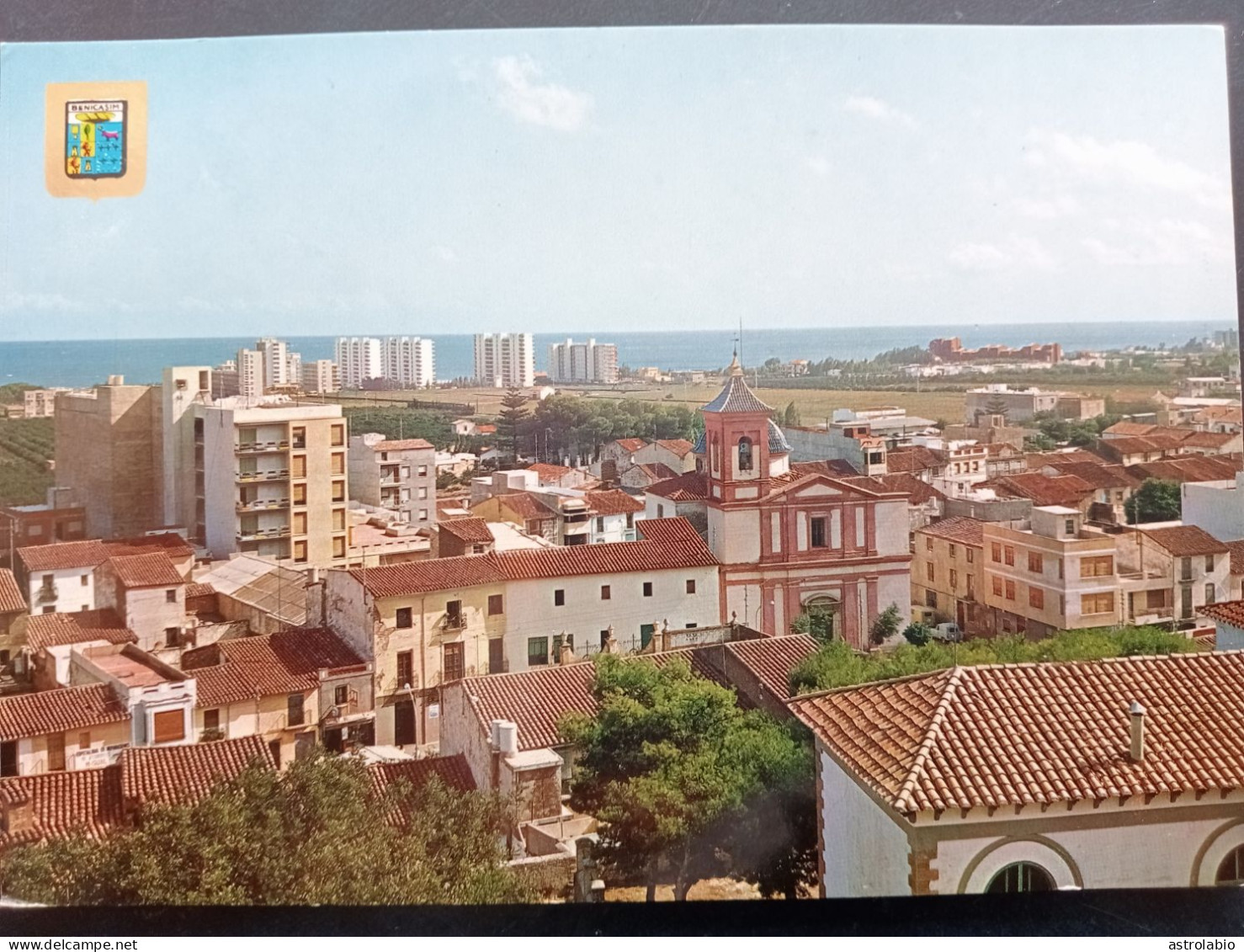 Benicasim, Vista Parcial (Castellón) CP Circulada. Escudo De Oro - Castellón