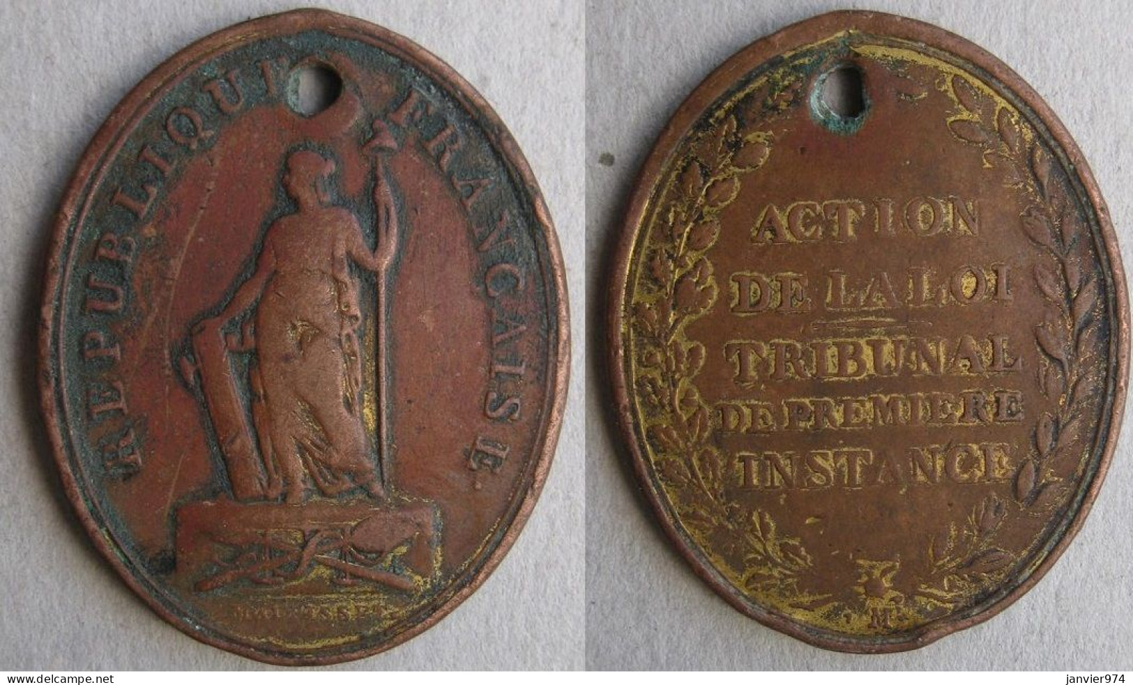 Medaille De Convention, Insigne D’Huissier Au Tribunal De Première Instance SD (1793). En Bronze - Professionnels / De Société
