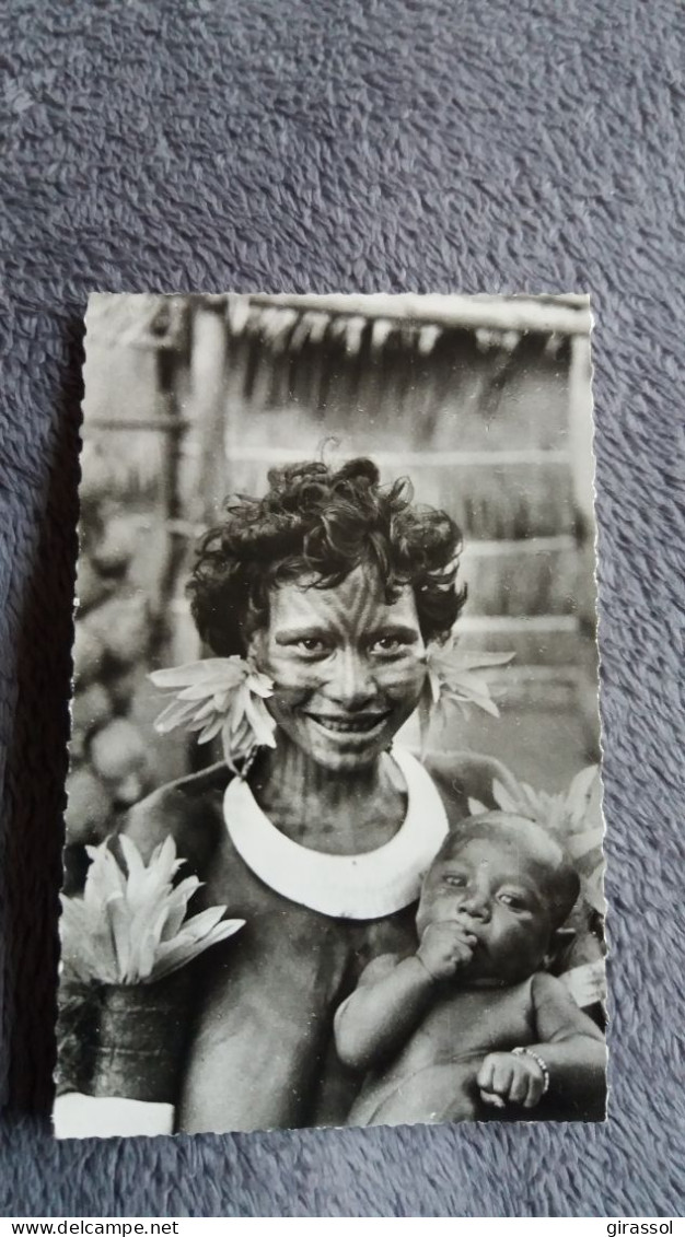 CPSM MISSION DE PAPOUASIE JEUNE FEMME MAMAN PAPOUE COTE SUD EST ETHNIQUE ET CULTURE - Oceania