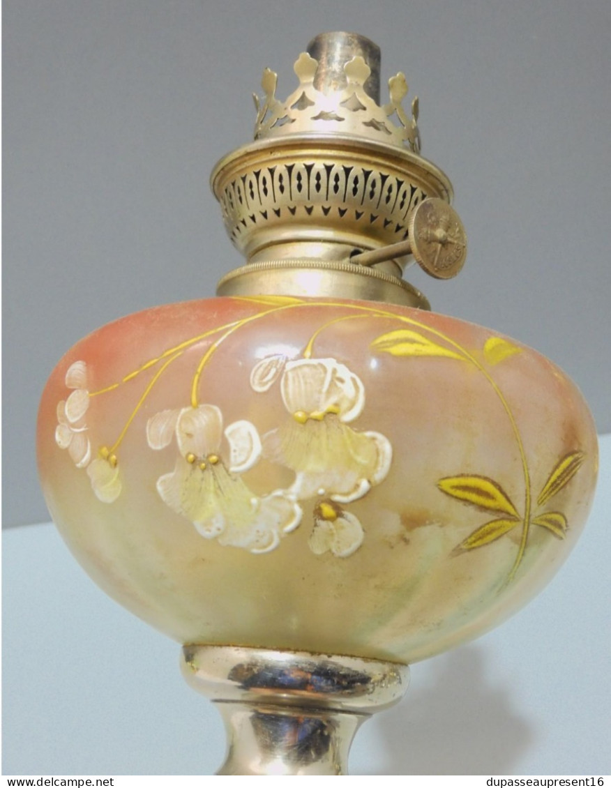 -BELLE LAMPE A PETROLE ART NOUVEAU BOL émaillé FLEURS émail en épaisseur     E