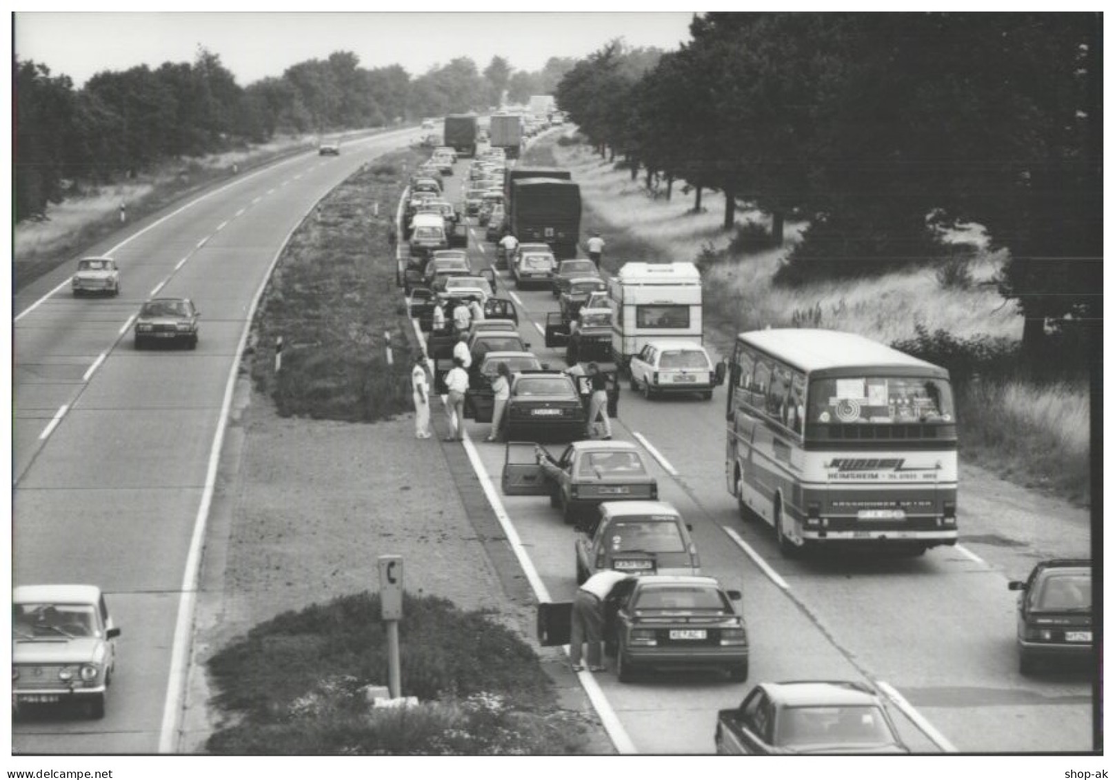 C5723/ Autobahn Stau Autos  Foto 21 X 15 Cm 70er Jahre  - Voitures