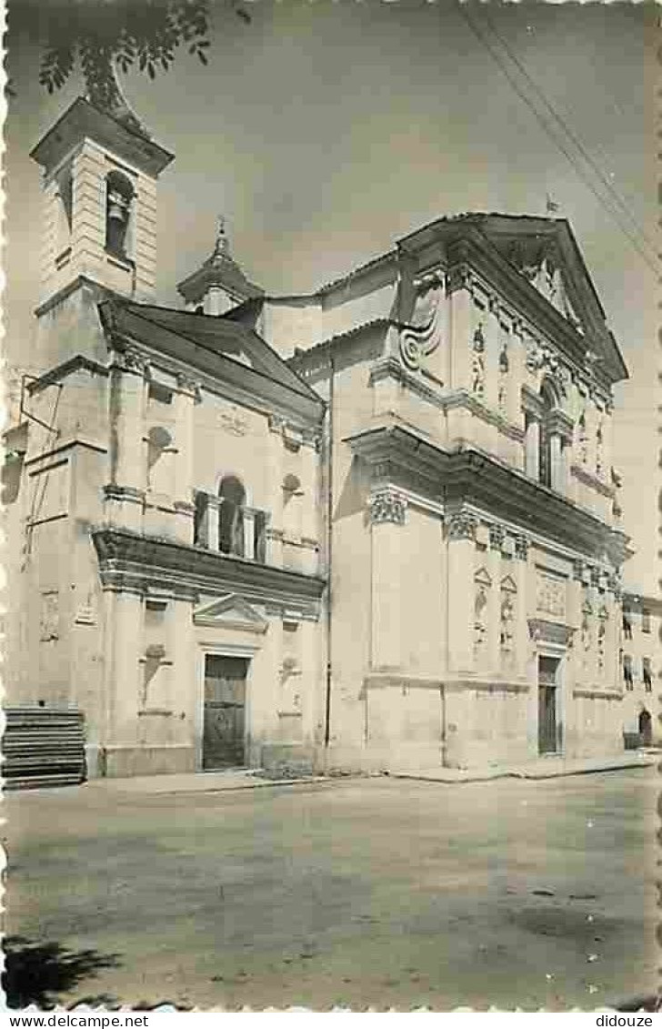 06 - L'Escarene - Place Carnot Et L'Eglise - CPM - Voir Scans Recto-Verso - L'Escarène