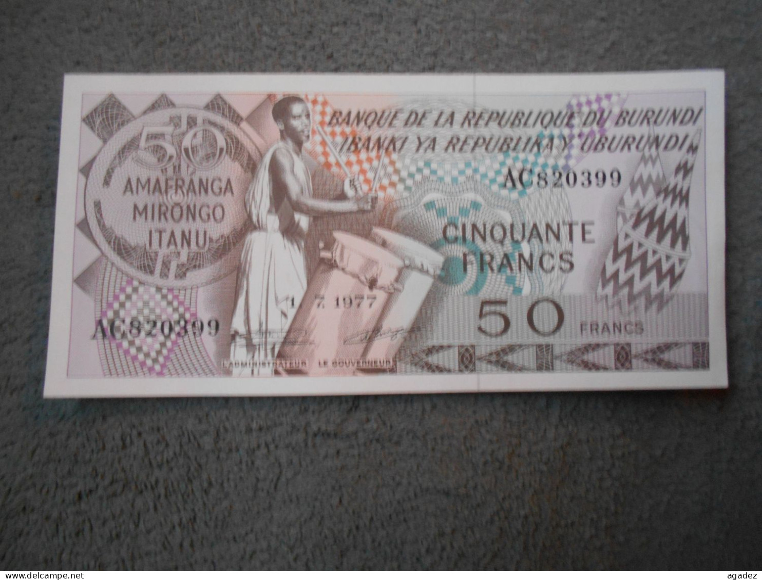 Ancien Billet De Banque Burundi 50 Francs 1977 - Tailandia