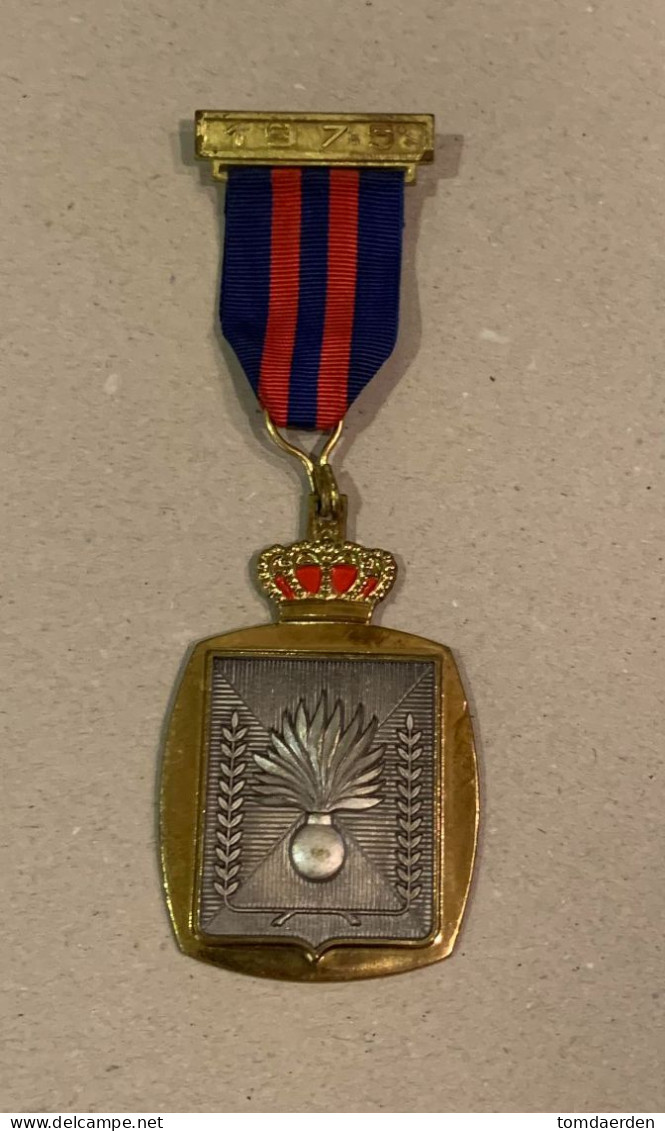 Medaille Rijkswacht Gendarmerie Decoration Award 1975 - Police & Gendarmerie