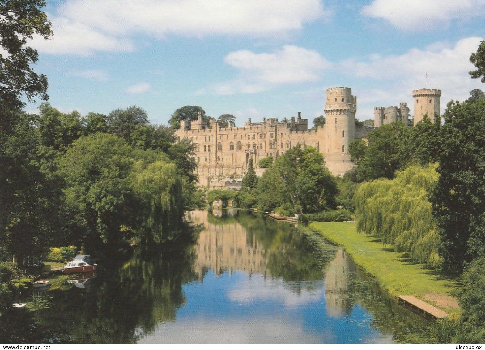 U5705 Warwick - Castle From The Bridge Over The River Avon - Chateau Schloss Castello Castillo / Non Viaggiata - Warwick