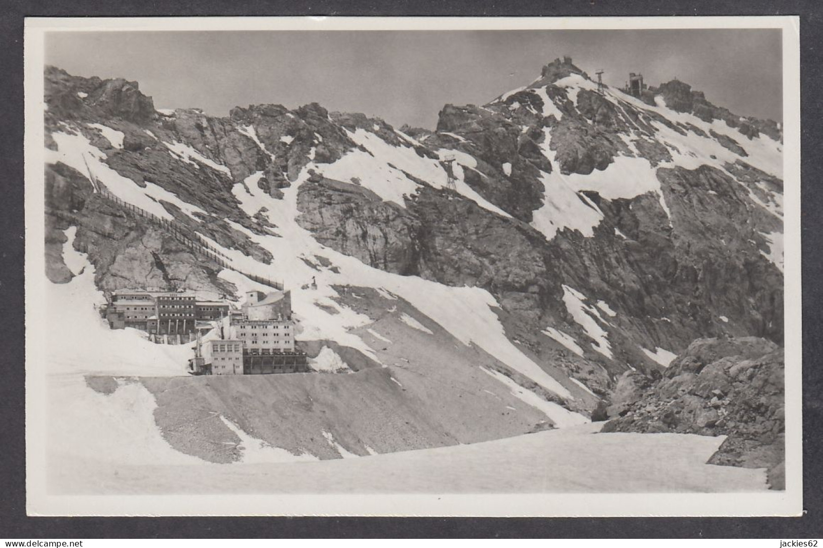 106320/ ZUGSPITZE, Hotel Schneefernerhaus Mit Blick Auf Die Gipfelstation Am Münchener-Haus - Zugspitze