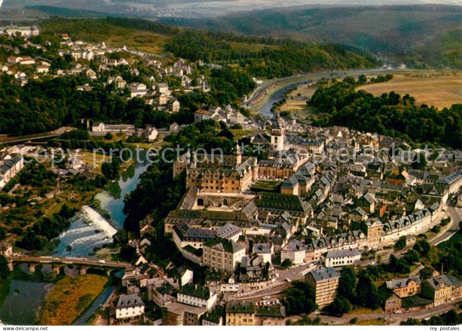 73668468 Weilburg Schlossbezirk Und Altstadt Fliegeraufnahme Weilburg - Weilburg