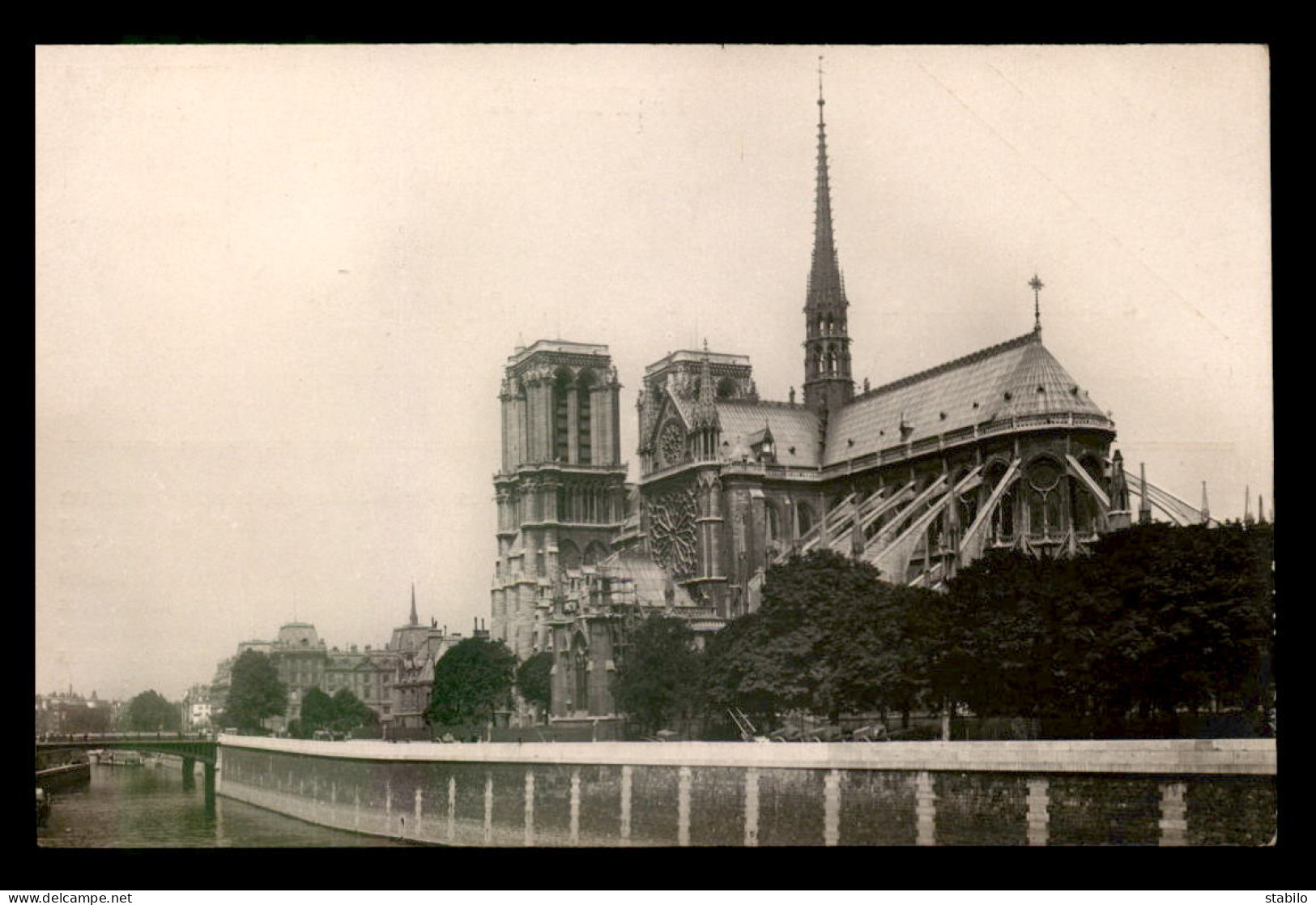 75 - PARIS - NOTRE-DAME, ABSIDE - EDITEUR S.I.P. RUEIL - Konvolute, Lots, Sammlungen