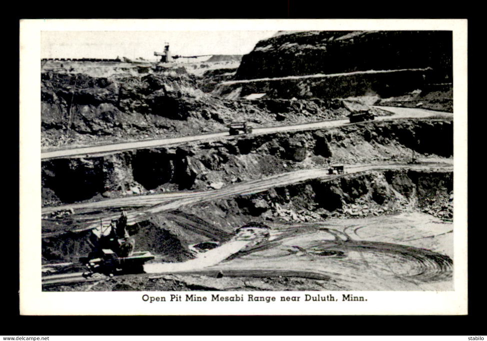 ETATS-UNIS - OPEN PIT MINE MESABI RANGE NEAR DULUTH - MINES -  MINI CARTE FORMAT 7.5 X 11.4 CM - Duluth