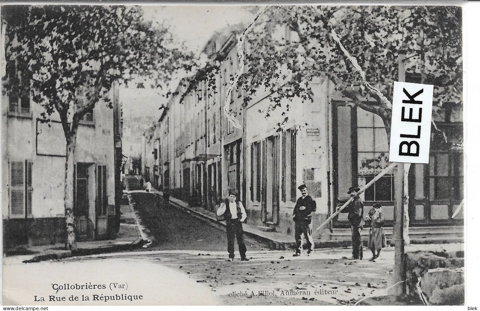 83 . Var  : Collobrieres : La Rue De La République . - Collobrieres