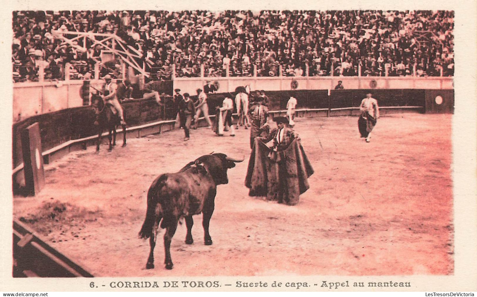 CORRIDA - Corrida De Toros - Suerte De Capa - Appel Au Manteau - Animé - Carte Postale Ancienne - Corrida