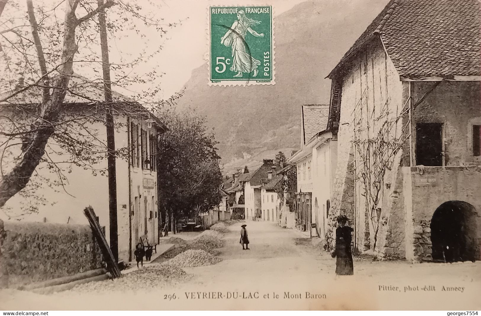 74  - LAC ANNECY - INTERIEUR DE VEYRIER-DU-LAC ET LE MONT BARON - Veyrier