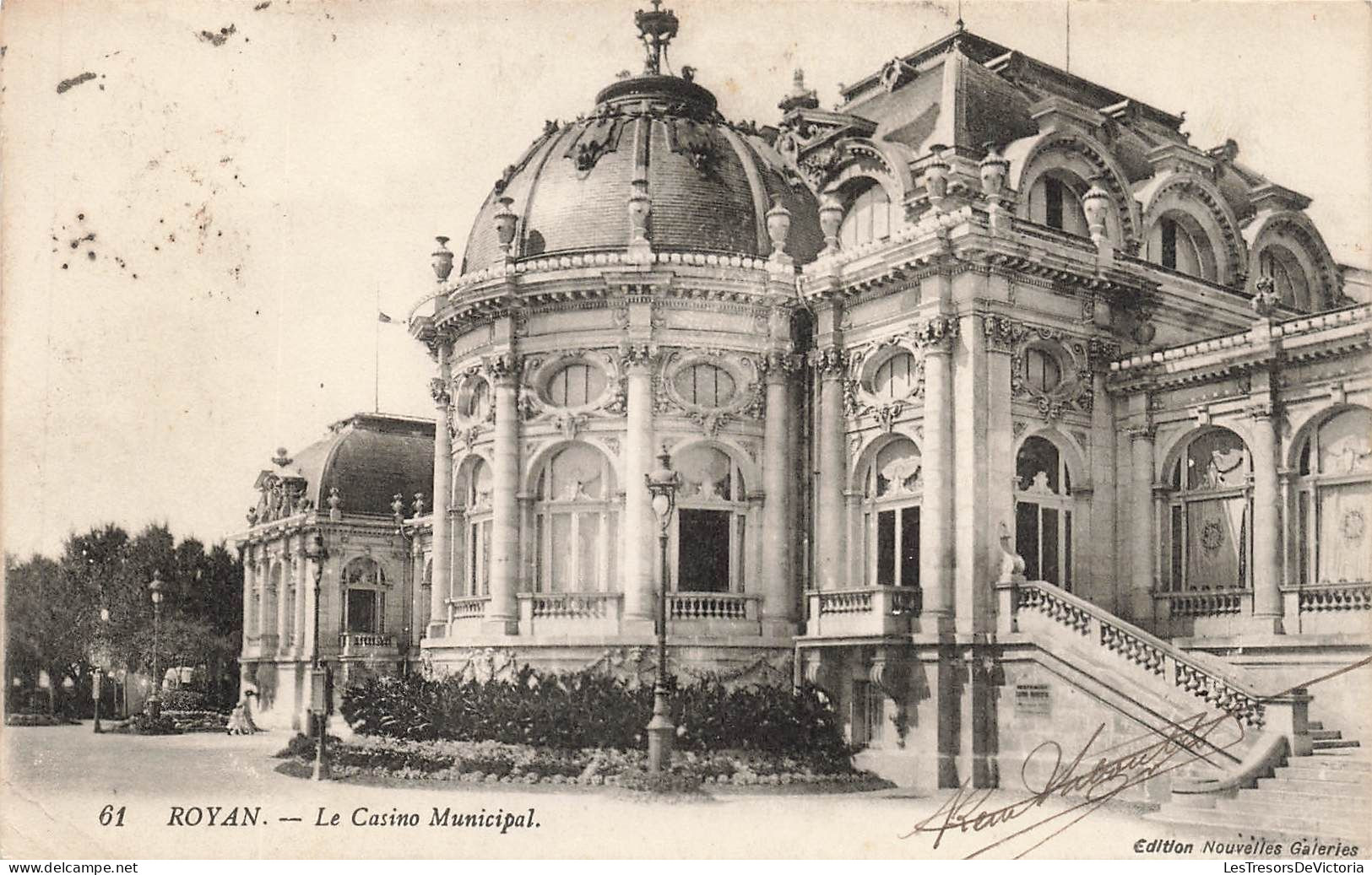 FRANCE - Royan - Vue Panoramique - Le Casino Municipal - Vue De L'extérieur - Carte Postale Ancienne - Royan
