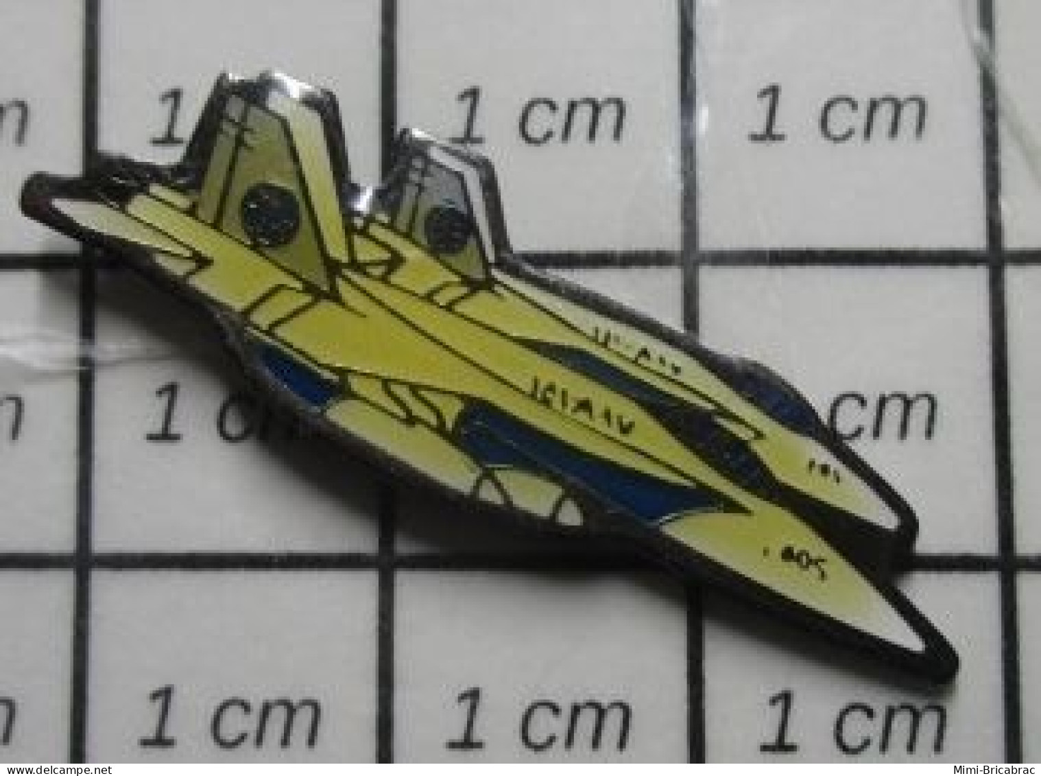 1518c Pin's Pins : BEAU ET RARE / AVIATION / AVION US NAVY F-18 HORNET Strike Fighter Squadron 151 - Avions