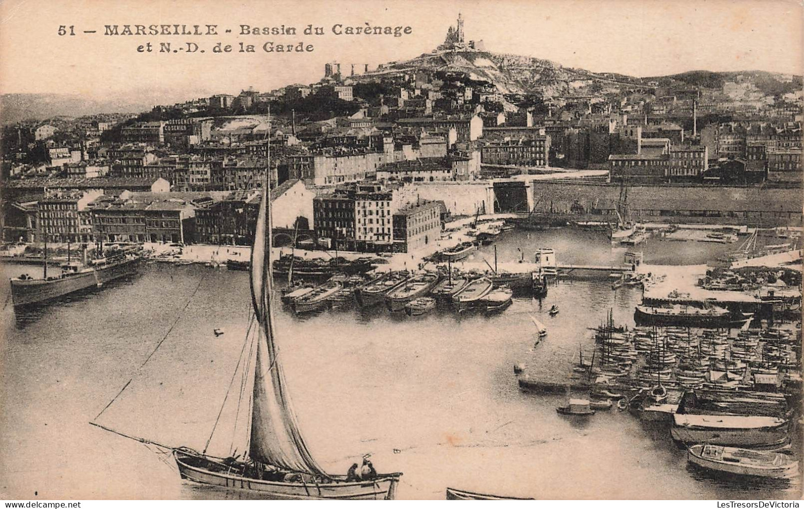 FRANCE - Marseille - Bassin Du Carènage Et ND De La Garde - Bateaux - Quai - Carte Postale Ancienne - Notre-Dame De La Garde, Lift En De Heilige Maagd