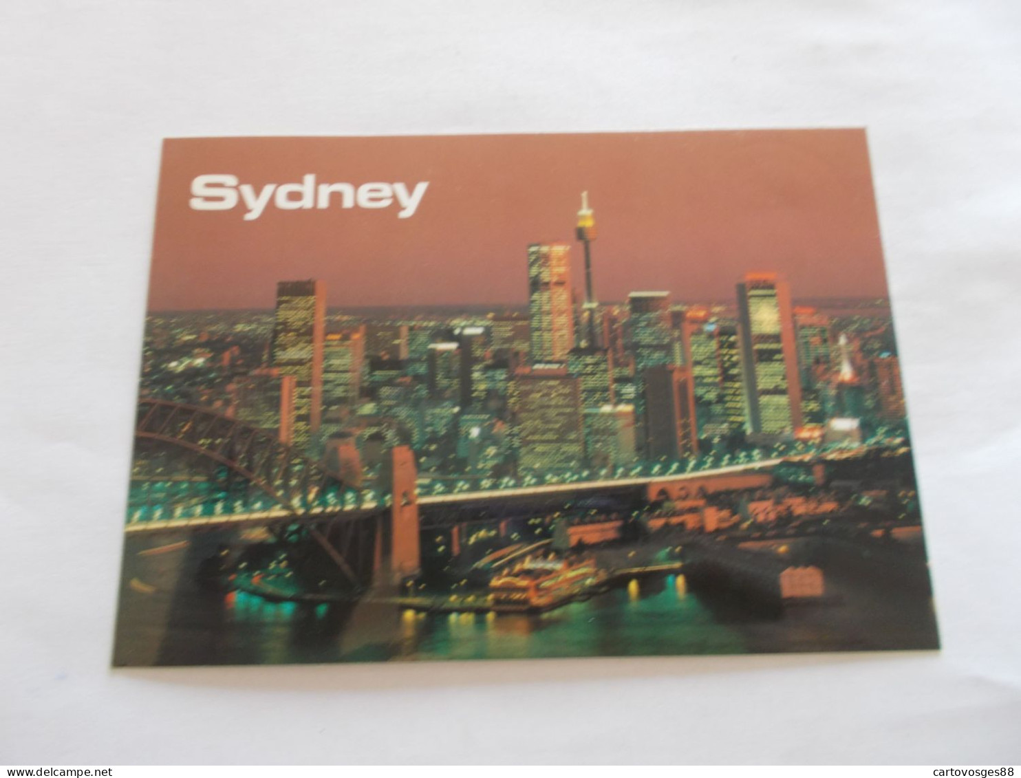 SYDNEY  NEW SOUTH WALES ( AUSTRALIE AUSTRALIA ) SYDNEY'S SKYLINE IS TINTED PINK  VUE GENERALE DE NUIT - Sydney