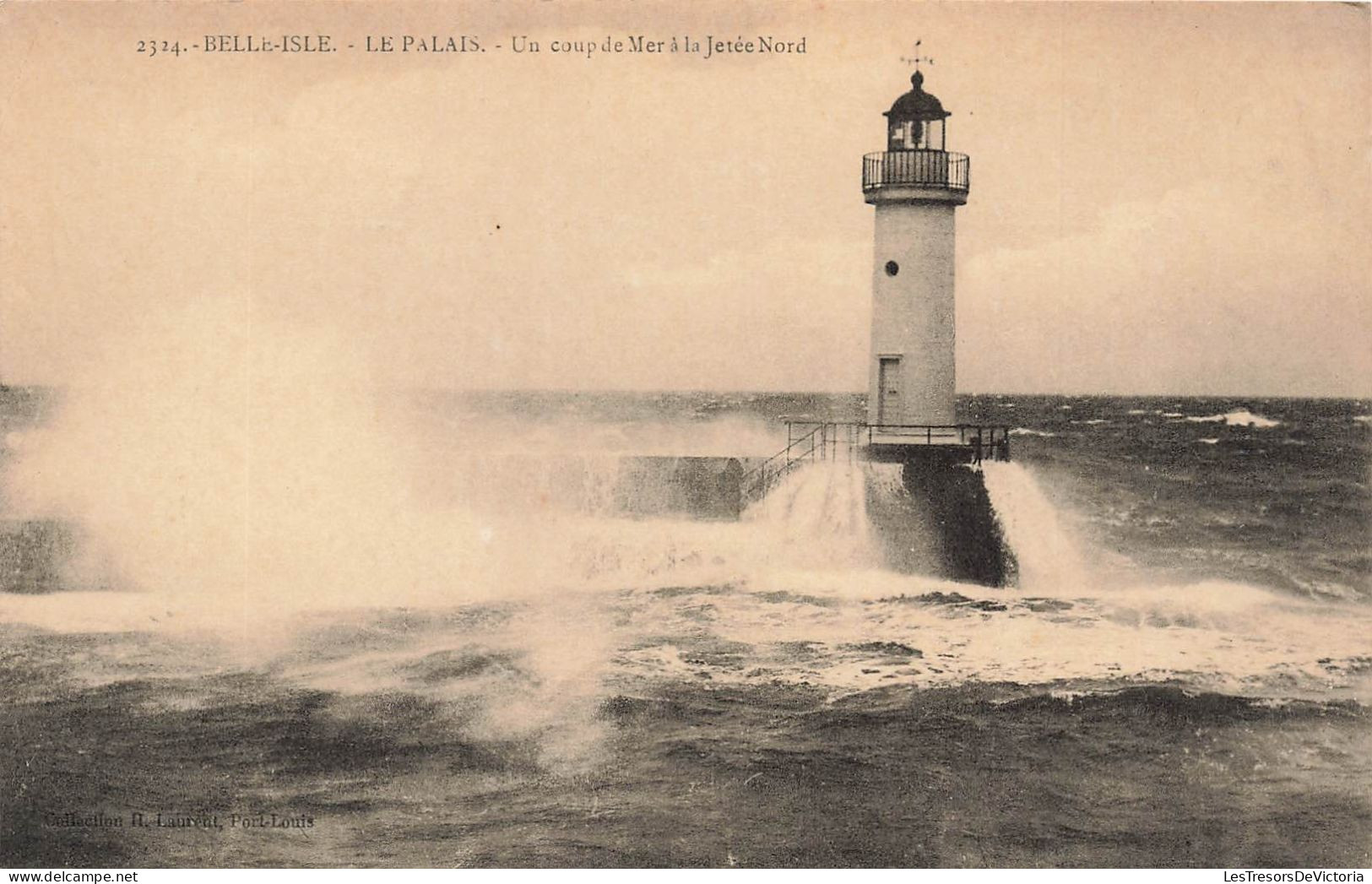 FRANCE - Belle Isle - Le Palais - Un Coup De Mer à La Jetée Nord - Phare - Carte Postale Ancienne - Belle Ile En Mer