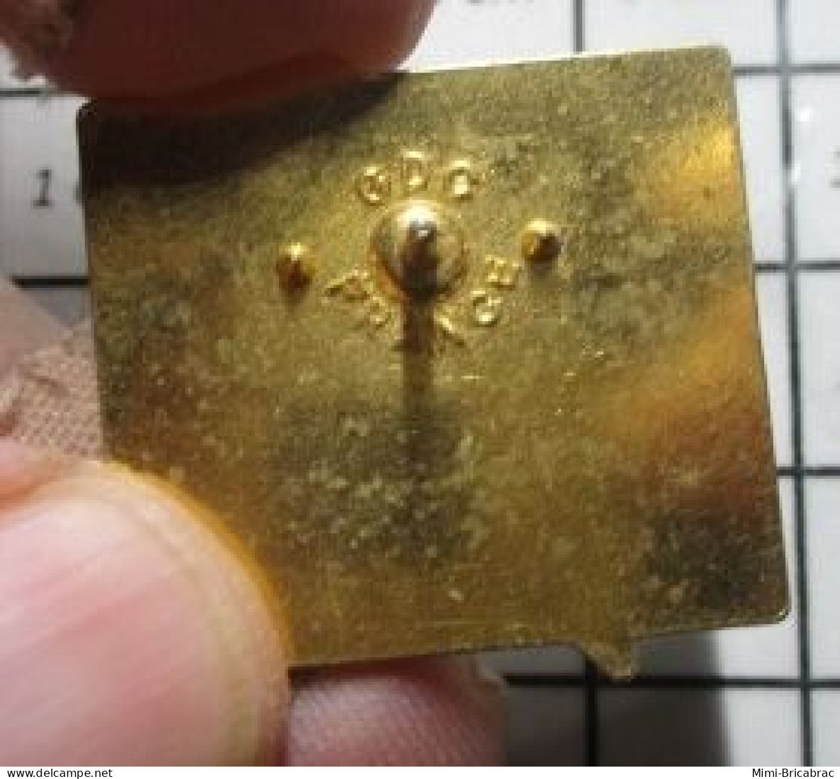 1616B Pin's Pins / Beau Et Rare / SPORTS / ATHLETISME USEP 24 DORDOGNE ? UFOLEP - Athlétisme